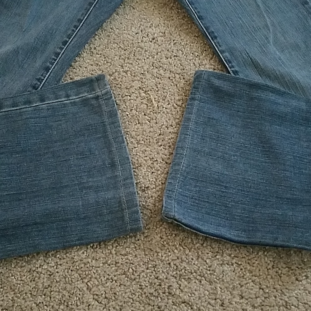 Jeans - Picture 2 of 6